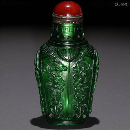 Old stock,coloured glaze snuff bottle