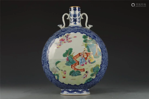 Qing Dynasty blue and white famille-rose moon flask