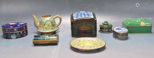 COLLECTION OF CHINESE CURIOS