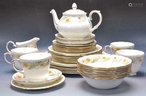 20TH CENTURY DUCHESS PORCELAIN CHINTZ PATTERN TEA SET