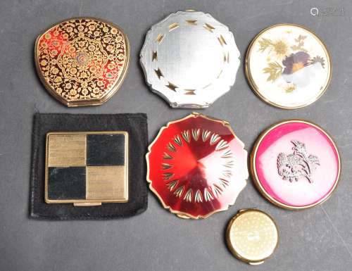 COLLECTION OF SIX VINTAGE 20TH CENTURY LADIES COMPACTS