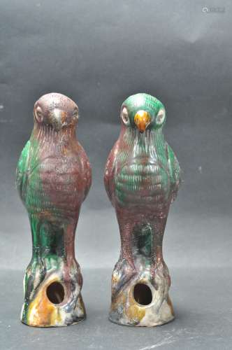 PAIR OF EARLY 20TH CENTURY CHINESE ORIENTAL PARROTS