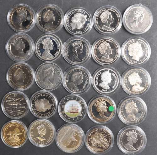 LARGE COLLECTION OF COLLECTABLE COINS