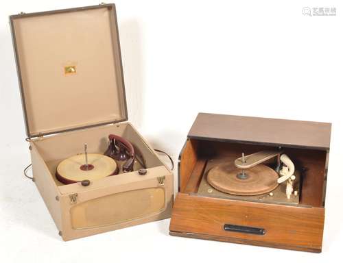 VINTAGE 20TH CENTURY HIS MASTERS VOICE / HMV TURNTABLE