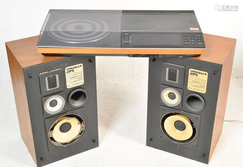 B&0 - BANG & OLUFSEN BEOCENTRE 5000 WITH SPEAKERS