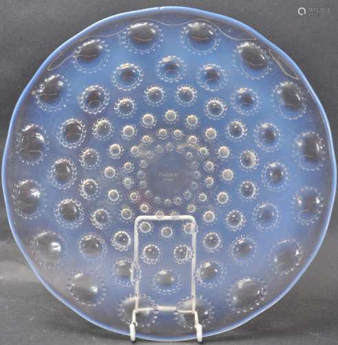 RENE LALIQUE - 20TH CENTURY ASTERS PATTERN PLATE