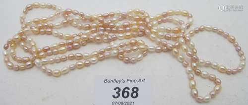 A small fresh water pearl necklace. approx 54