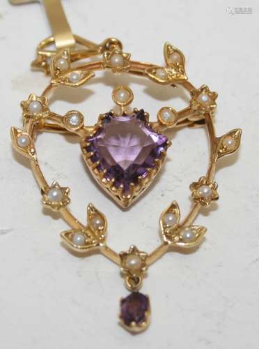 A 9ct yellow gold pendant set with centre amethyst, approx 1...