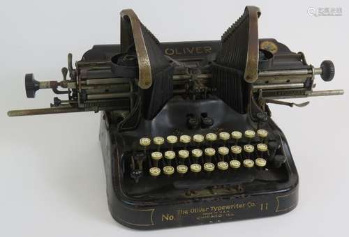 A vintage Oliver No II Batwing typewriter circa 1920s. Condi...