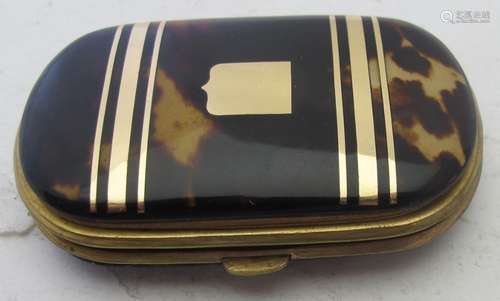 A 19th century tortoiseshell & yellow metal purse, indistinc...