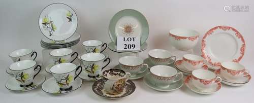 An 18 piece Windsor bone china Camille tea set, three Grinle...