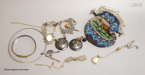 A white metal mounted beadwork purse and other minor jewelle...