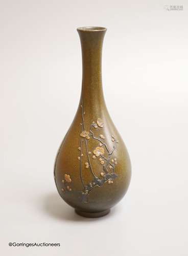 A fine Japanese Meiji period inlaid bronze vase, height 14cm...