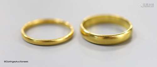 Two 22ct gold wedding bands,6.9g