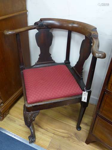 A George III Irish corner chair, width 72cm, depth 63cm, hei...