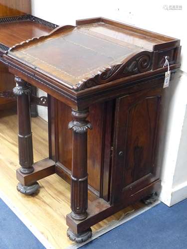 A William IV rosewood DavenportProvenance: Maureen Guinness,...