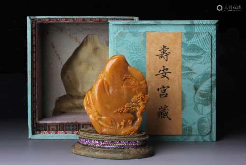 A Carved Landscape Shoushan Tianhuang Stone Ornament