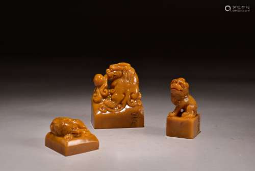 A Group of Three Beast Pattern Shoushan Tianhuang Stone Seal