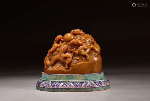 A Carved Dragons Shoushan Tianhuang Stone Seal