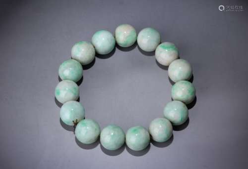 A Jadeite Beads Bracelet