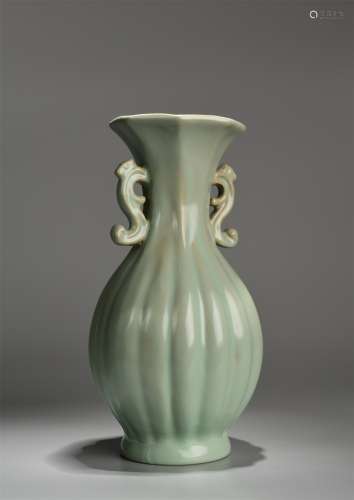 A Ru Ware Glazed Melon Shape Double Ear Porcelain Vase