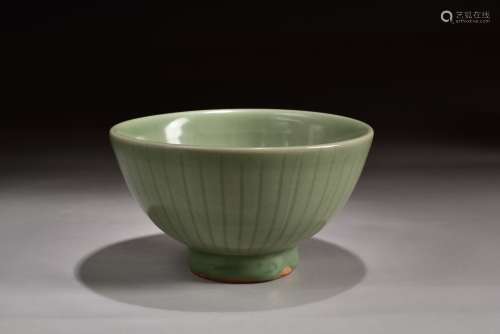A Grey Glazed Porcelain Bowl