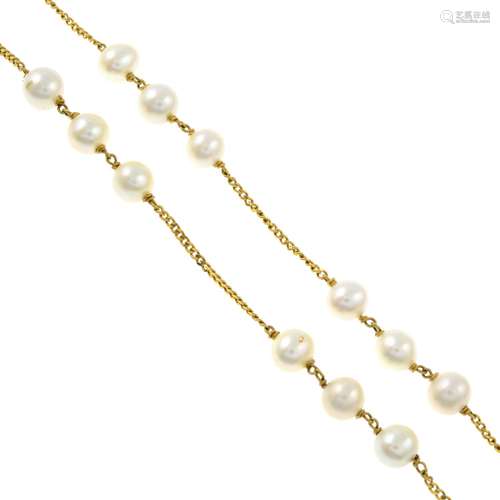 A cultured pearl single-strand necklace,