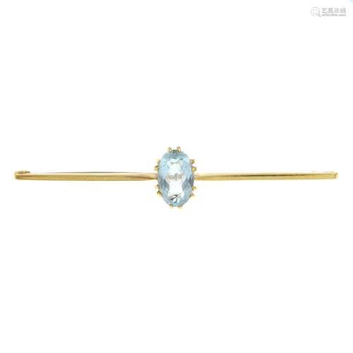 An early 20th century 15ct gold aquamarine bar brooch.Stampe...