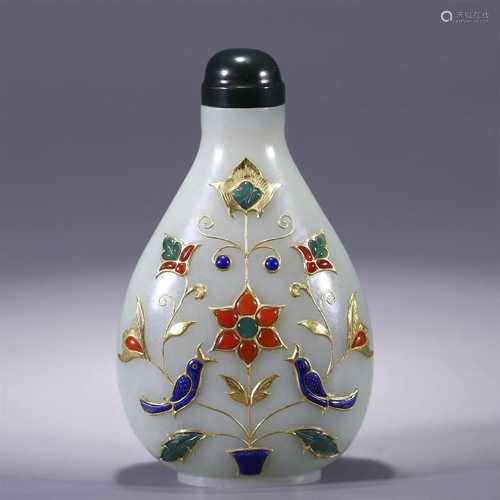 Hetian Jade Snuff Bottle with Gold