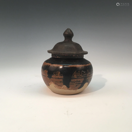 Chinese Yue Ware Jar and Cover