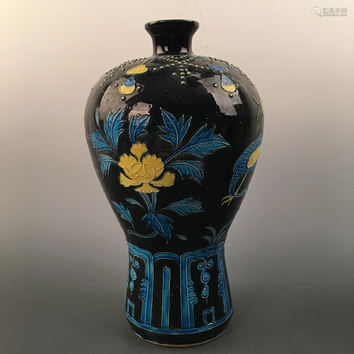 Chinese Fa Hua Ci Meiping Vase