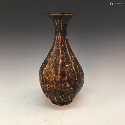 Chinese Jihou Kiln Bottle Vase