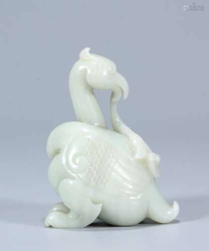 A WHITE JADE  ORNAMENT CARVED WITH PHOENIX  AND  BIRDS