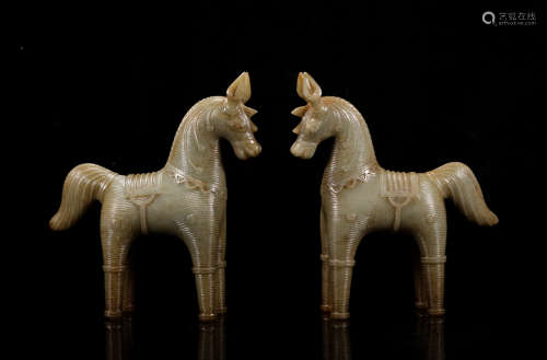 Qing Dynasty A pair of Hindustan jade horses