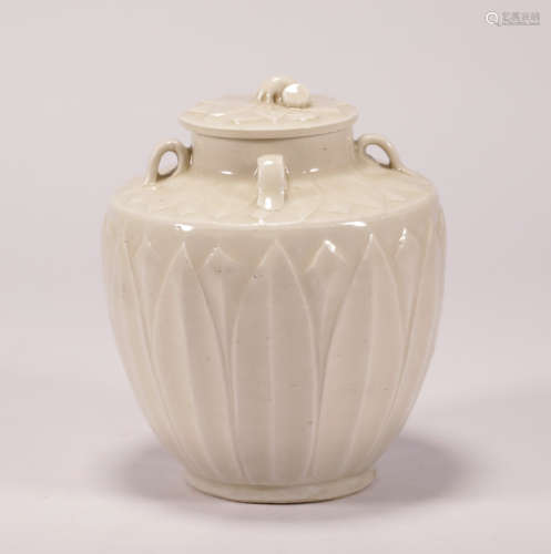 Song Dynasty white glaze four-string-lid pot