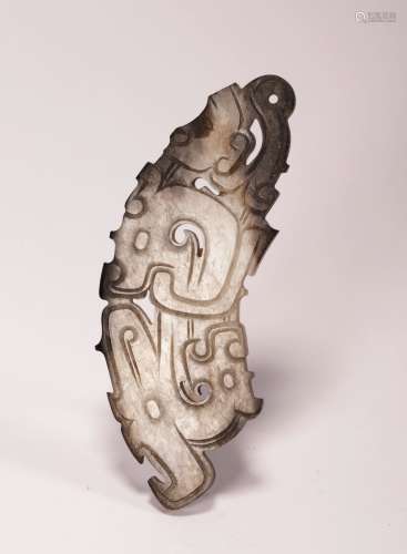 Western Zhou dynasty man-dragon fusion jade ornament
