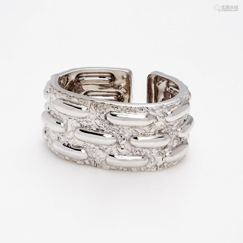 David Webb Textured Cuff Bracelet In 18k White Gold