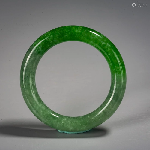 A Chinese Jadeite Bangle, Qing Dynasty