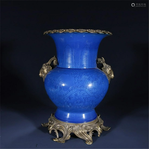 A Chinese Blue-Glazed Slag Bucket ,Qing Dynasty