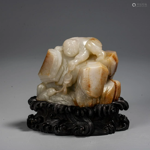 A Chinese Whtie Jade Figure Carving