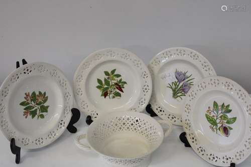 Five pieces of collectable Leeds Creamware