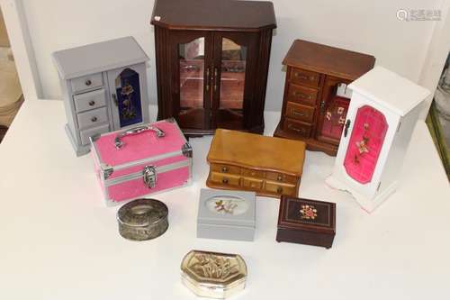 A box full of assorted jewellery boxes etc