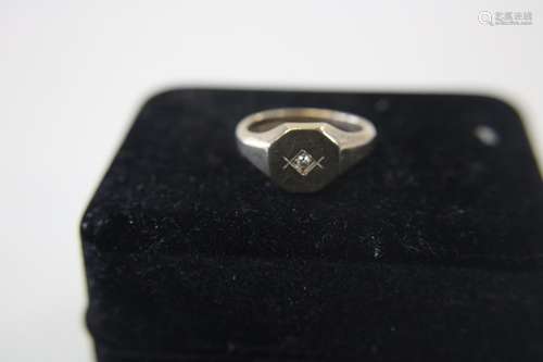 A large hallmarked 9ct gold & diamond solitaire ring 8.1 gra...