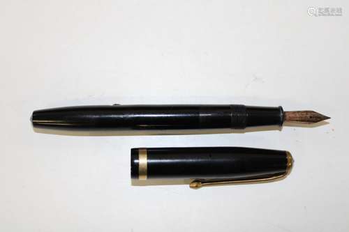 A vintage Conway Stewart fountain pen with a 14ct gold nib