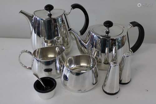 A quality Walker & Hall silver plated tea service