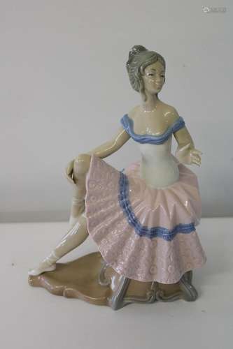 A large Torrealba figurine h31cm