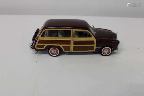 A large Franklin Mint die-cast model 22cm long