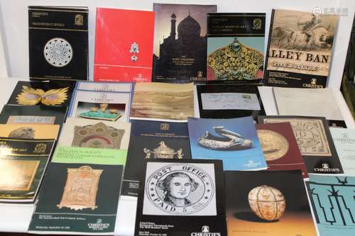 A job lot of assorted London auction house catalogues relati...