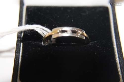 A 9ct yellow & white gold diamond solitaire ring