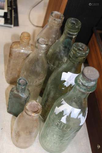 A collection of antique & vintage bottles